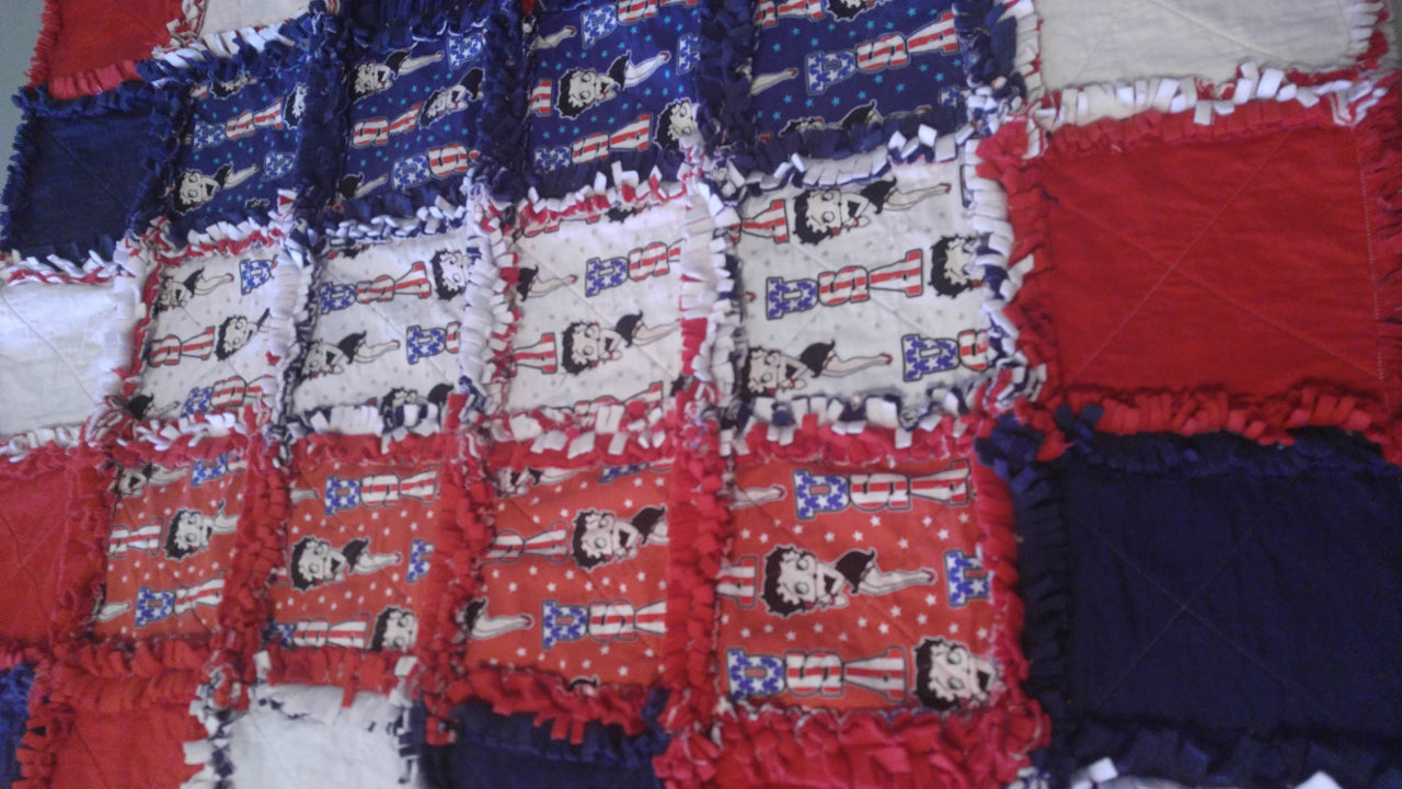 Rag Blanket made with Betty Boop fabric - Red / White / Blue