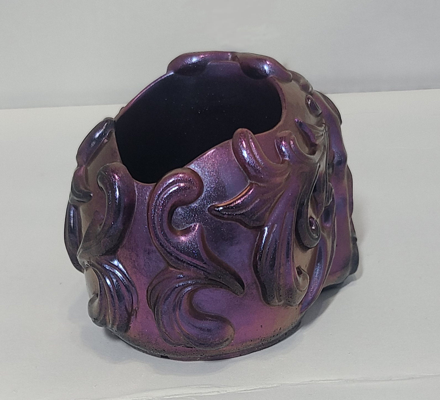 Makeup Brush Holder - Resin Skull